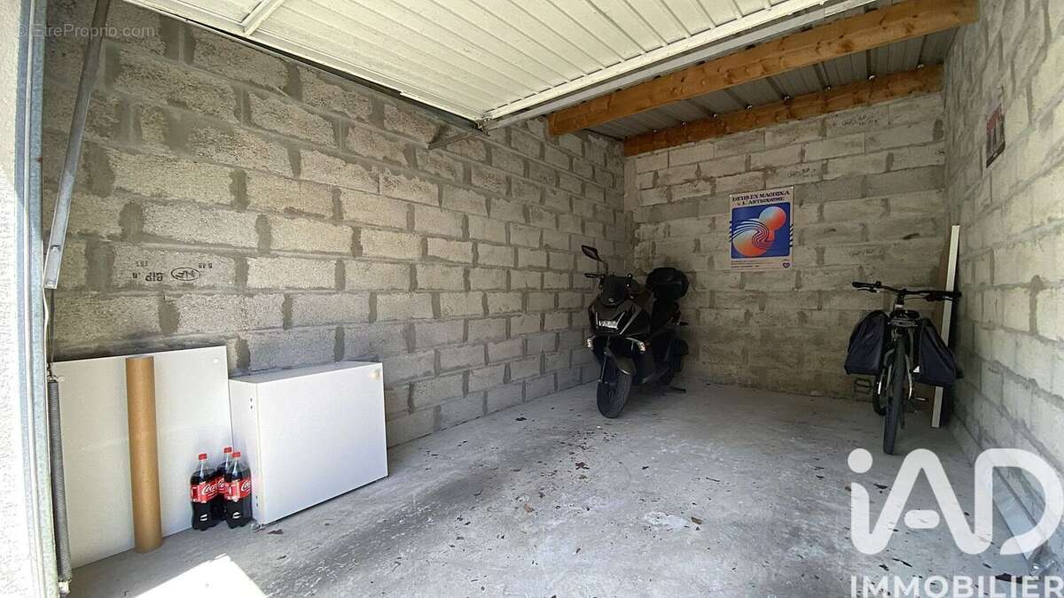 Photo 3 - Parking à MERIGNAC