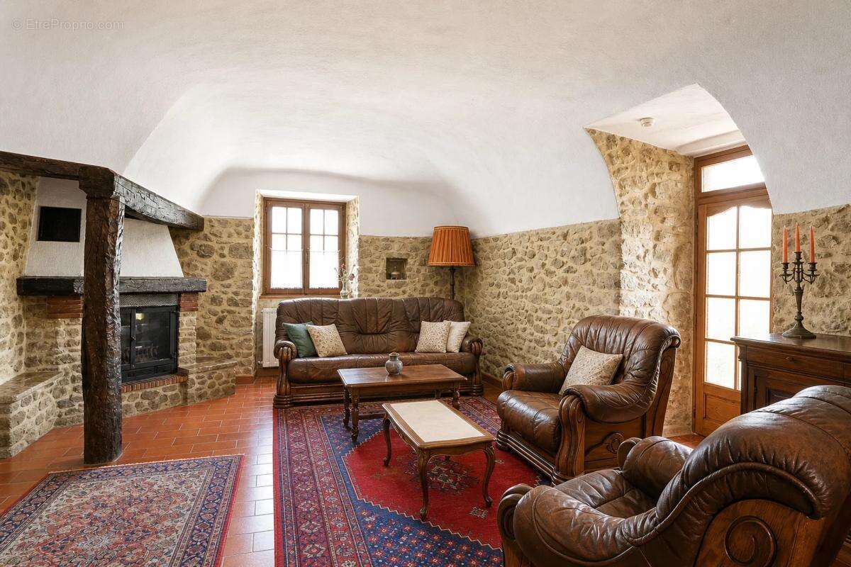 Maison de 10 pièces de 197 m² à Saint-Florent-sur-Auzonnet - photo 18
