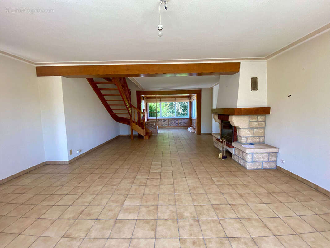 A vendre maison sur sous-sol complet à LANNILIS - photo 4