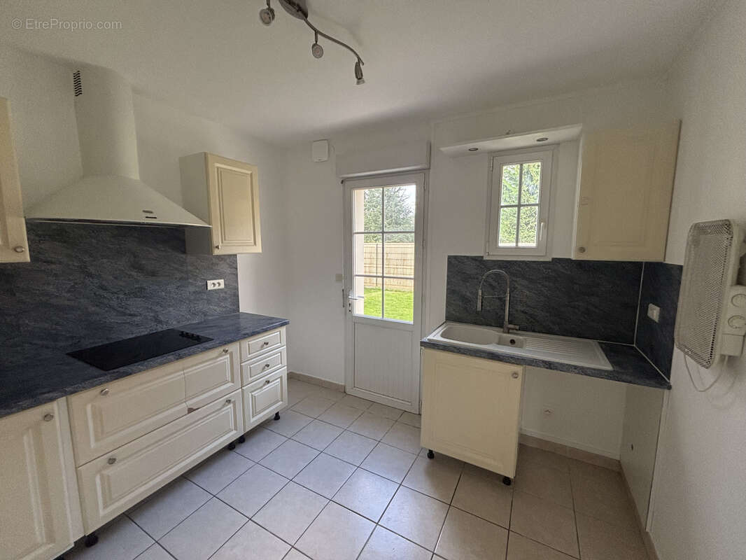 Maison à MORTEFONTAINE