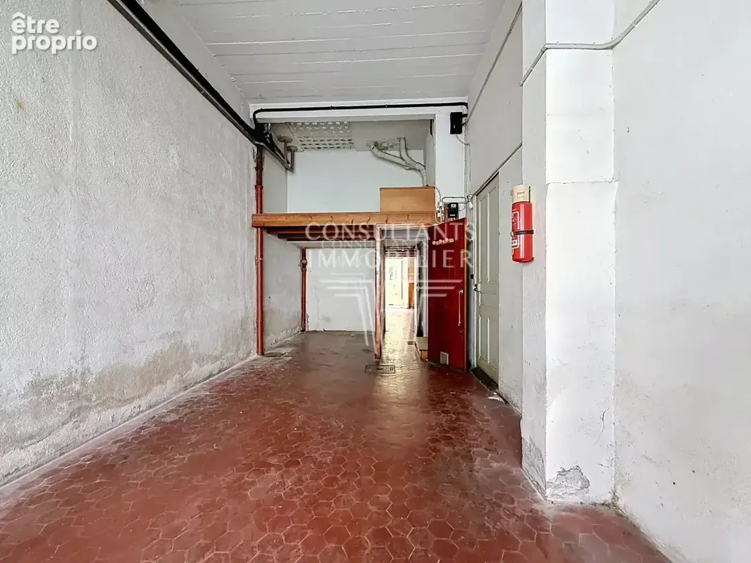 Cannes banane – local commercial – idéal activité tertiaire - photo 3
