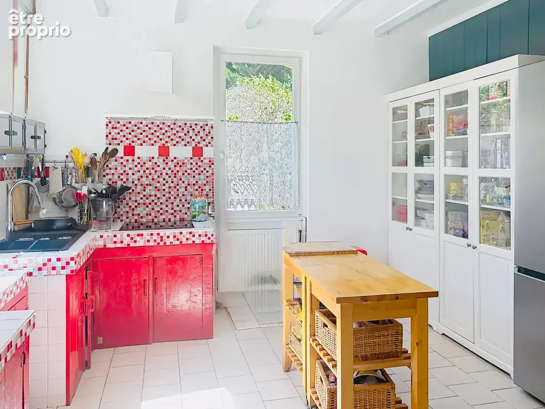 Propriété T7 avec studio, dépendances, garage et 6 035 m2 de terrain - photo 4