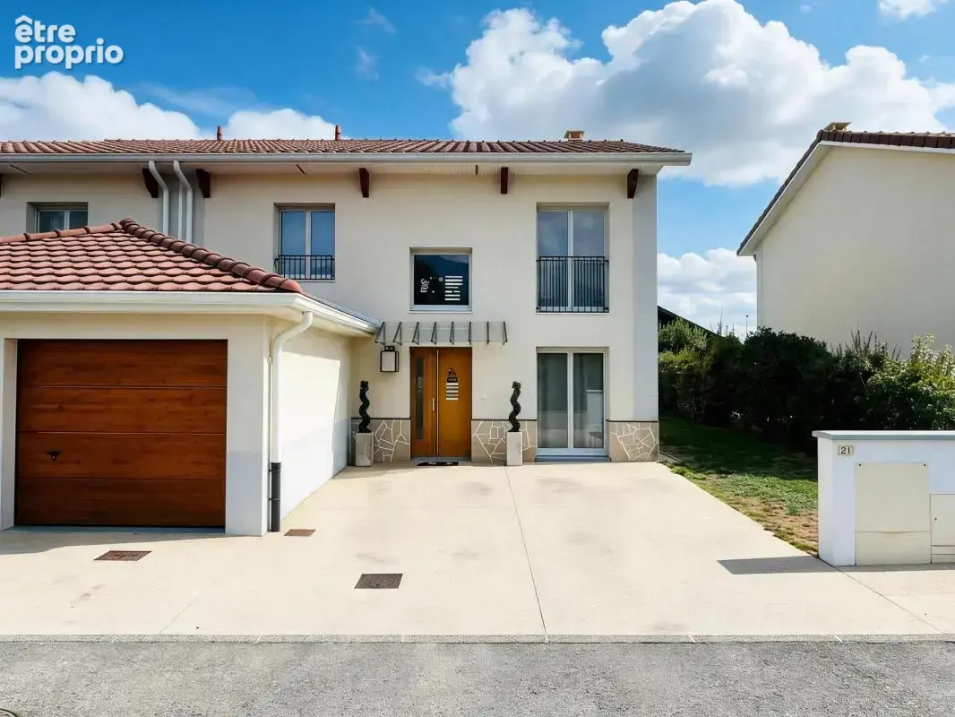 Maison à PREVESSIN-MOENS