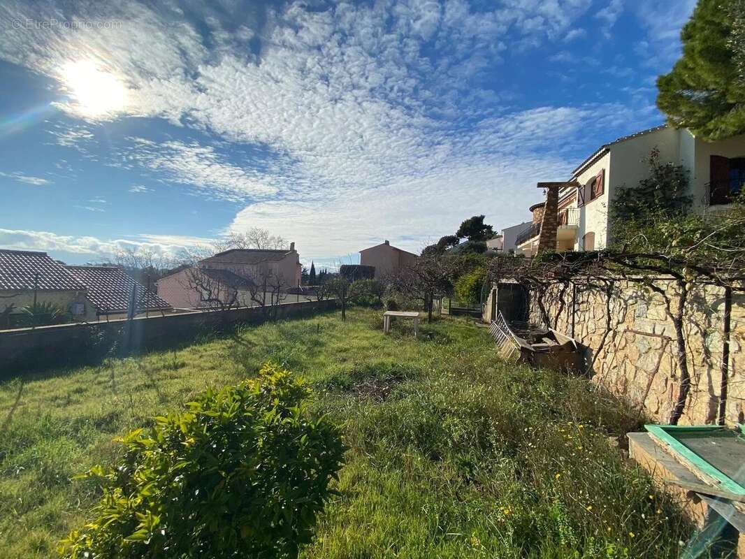 Maison à LA VALETTE-DU-VAR