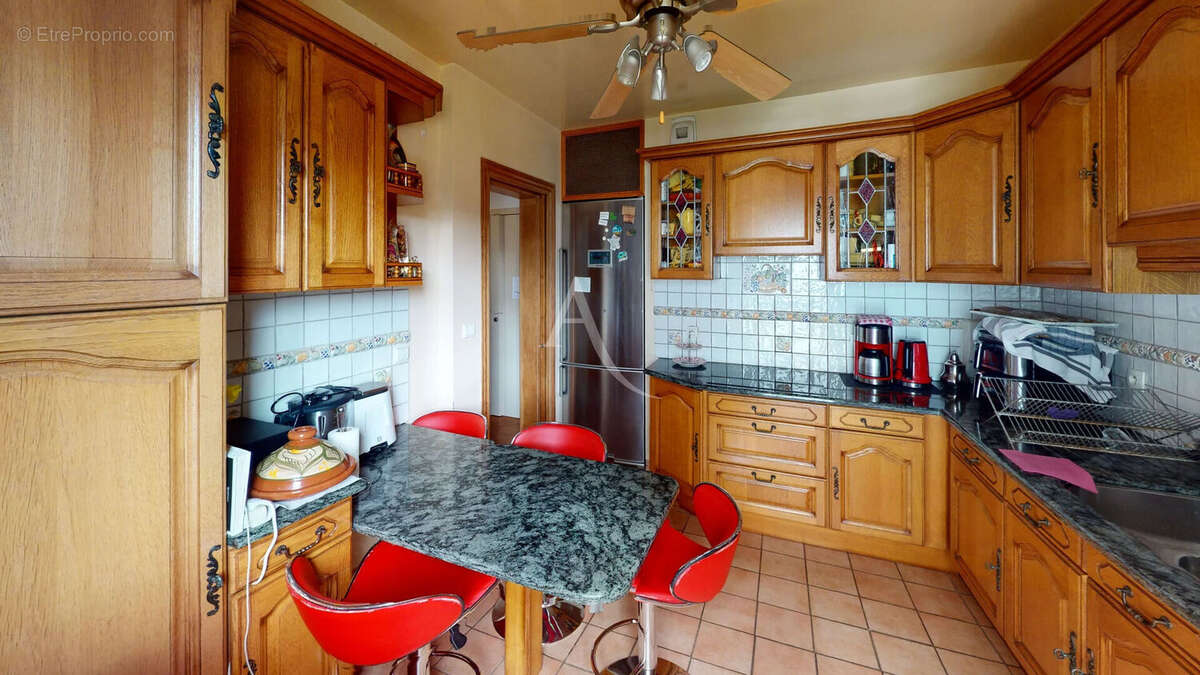 Appartement à L'HAY-LES-ROSES