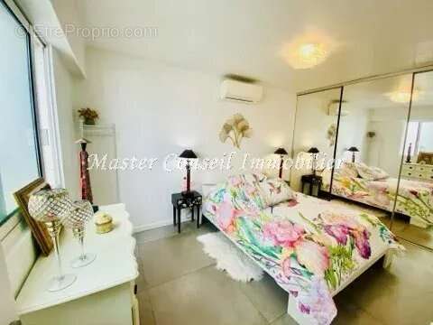 Appartement à LE CANNET