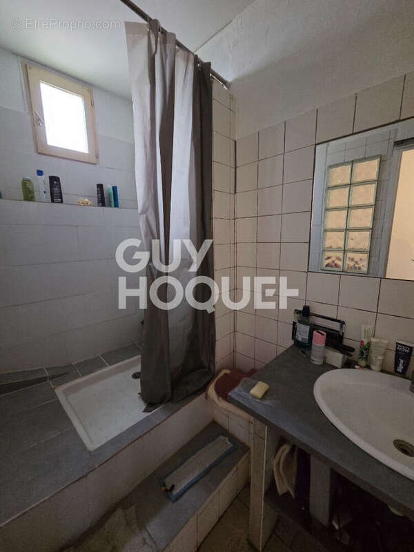 Appartement à MARSEILLE-16E