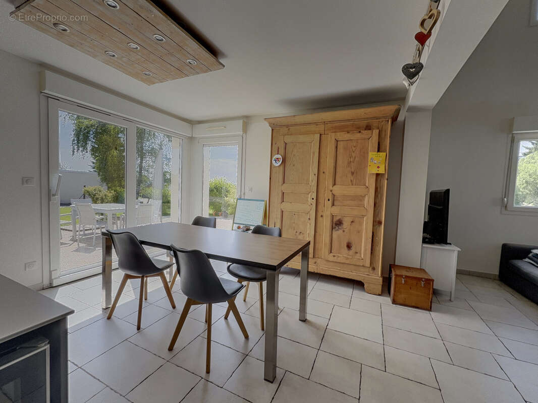 Maison à LES ECORCES