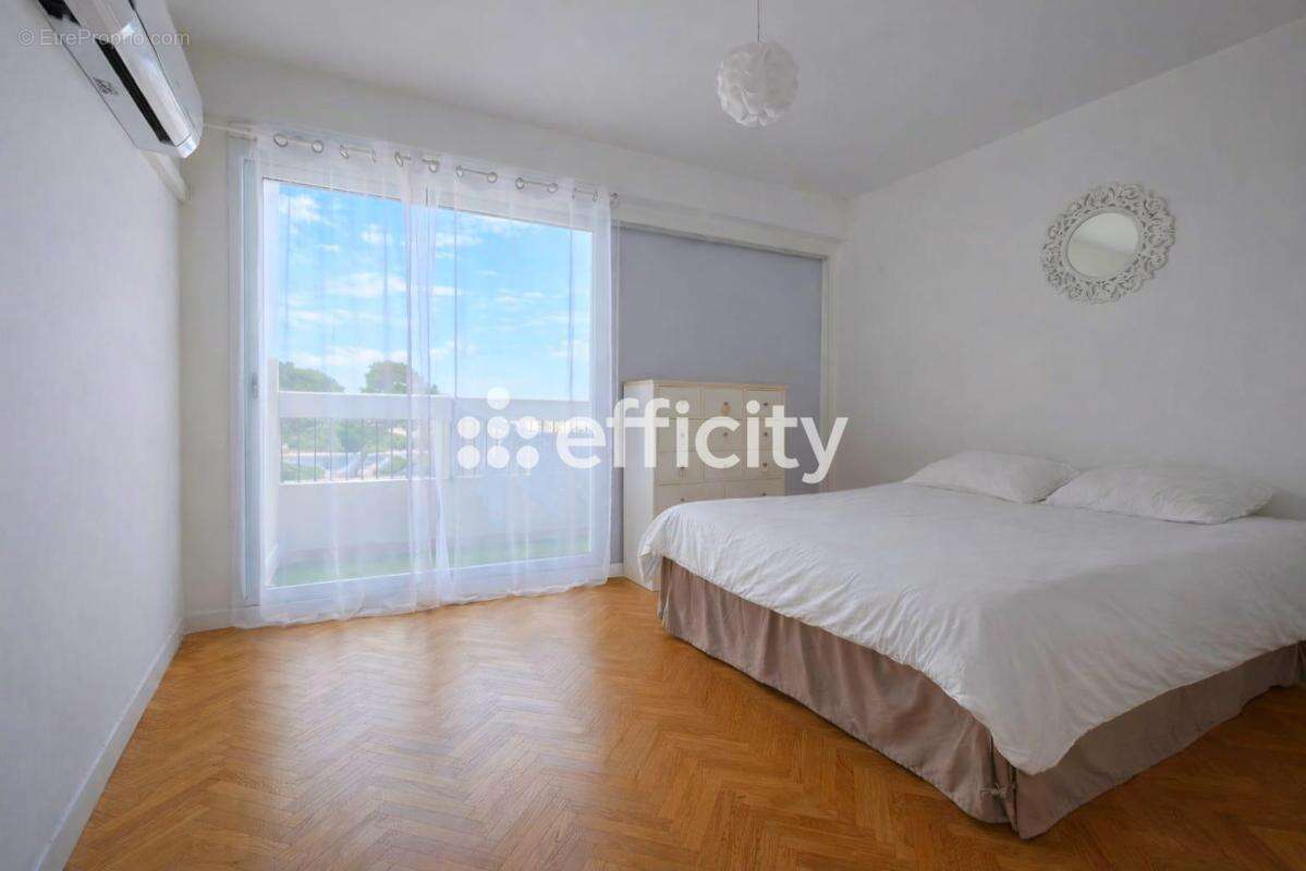 Appartement à MARSEILLE-9E