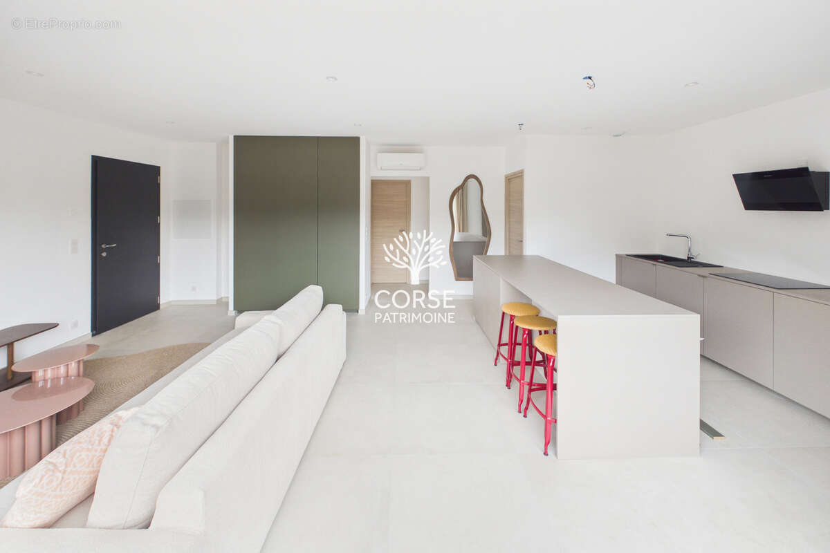 Maison à PORTO-VECCHIO