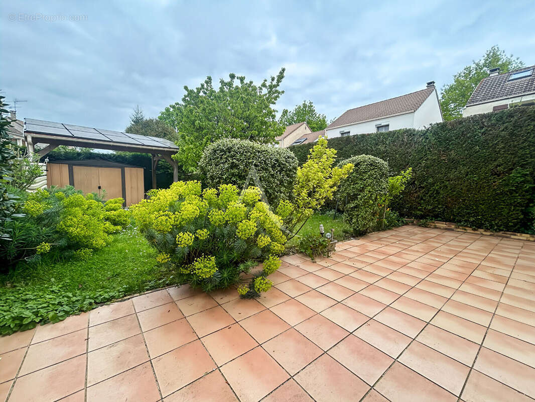 Maison à COURDIMANCHE