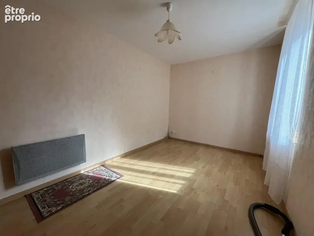 Maison 5 pièces 93 m² à vendre à Thorigne-Sur-Due (72160) - photo 4