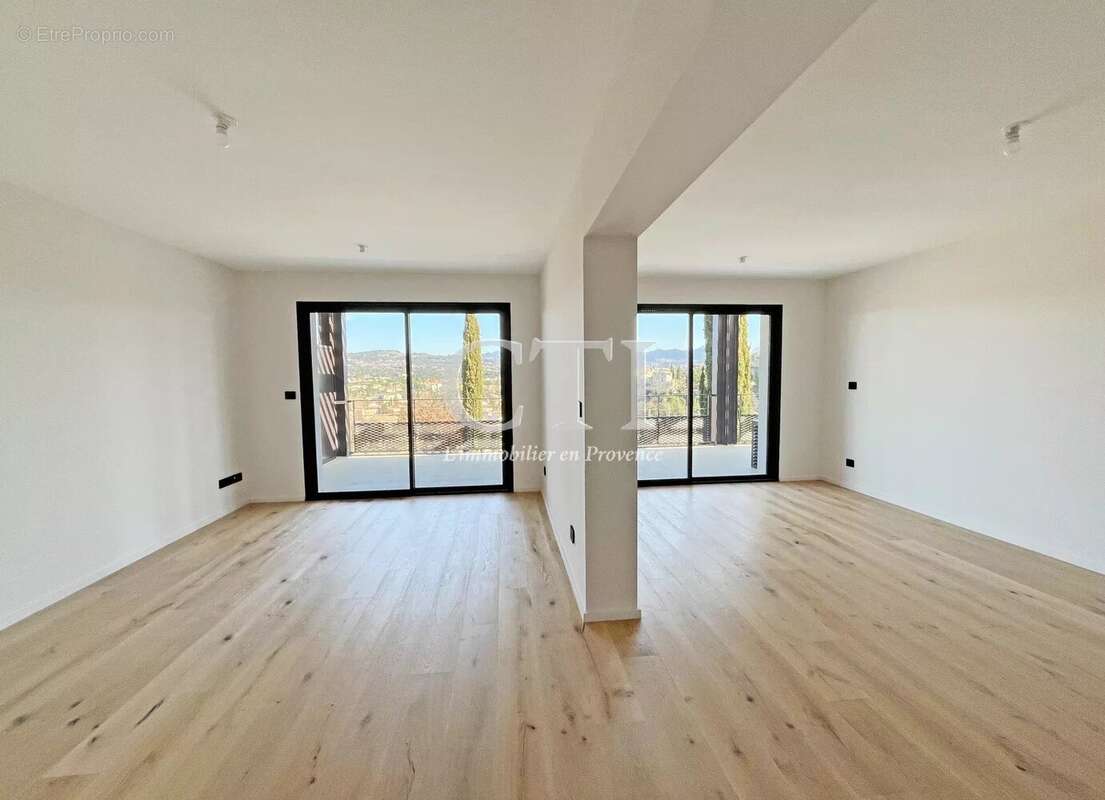 Appartement à VAISON-LA-ROMAINE