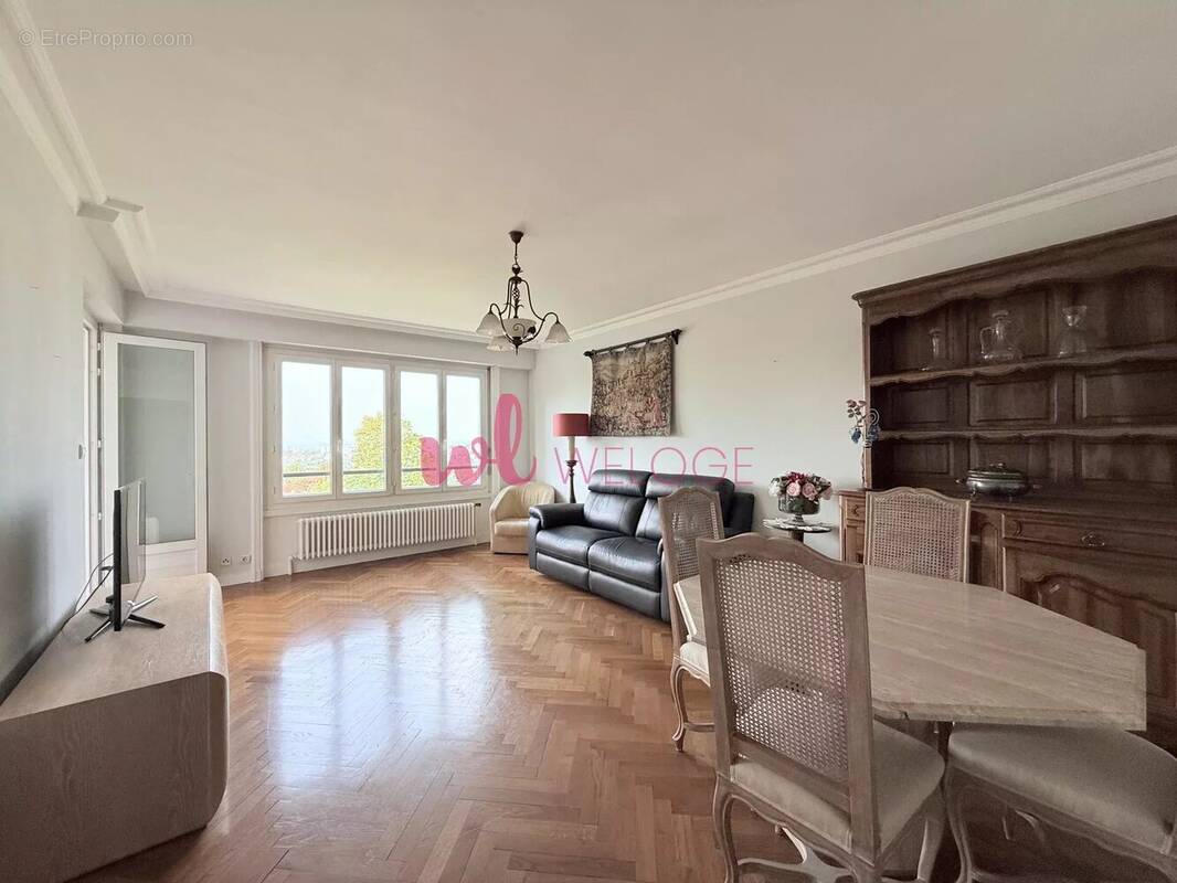 Appartement à SAINTE-FOY-LES-LYON