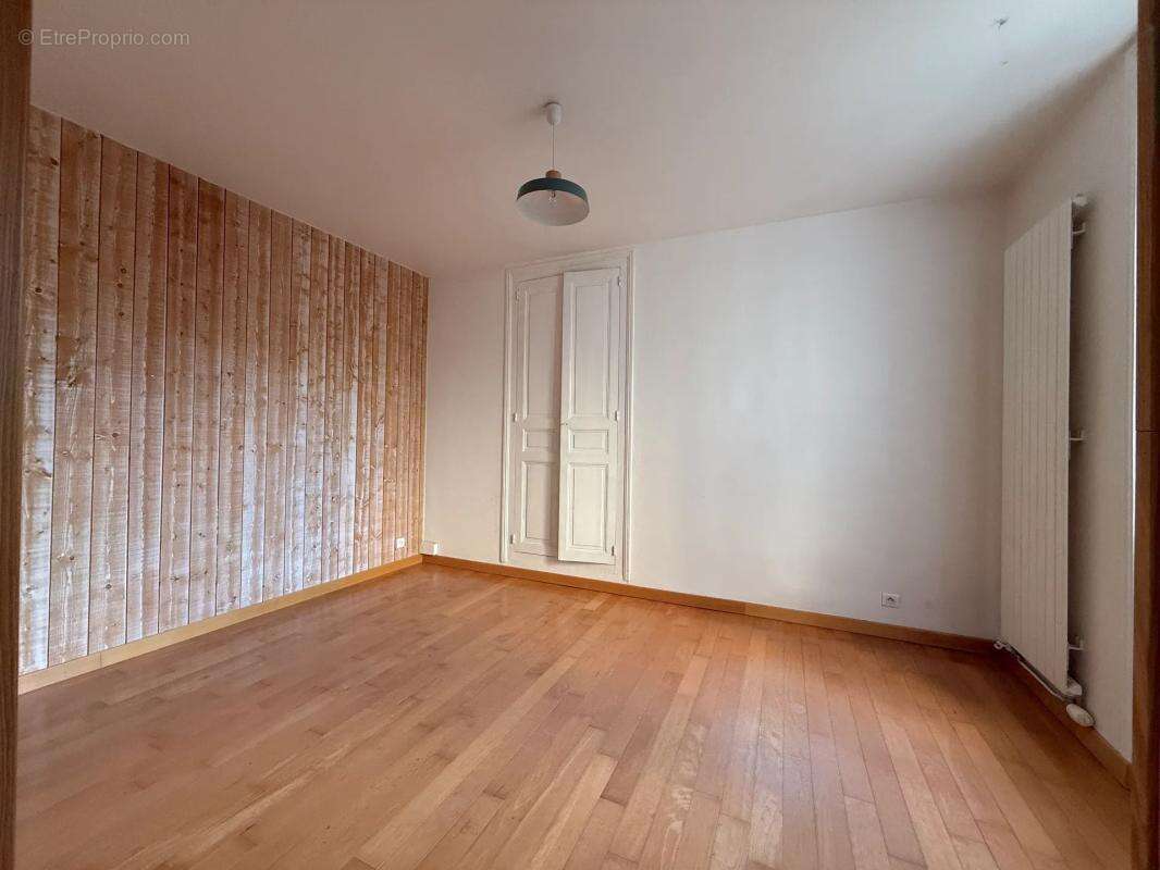 Maison de 8 pièces de 240 m² à Sainte-Maure-de-Touraine - photo 18