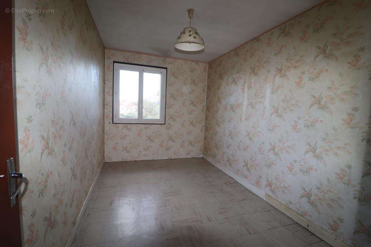 Maison à DONZY