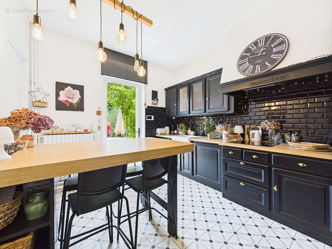 Maison à ROMANS-SUR-ISERE