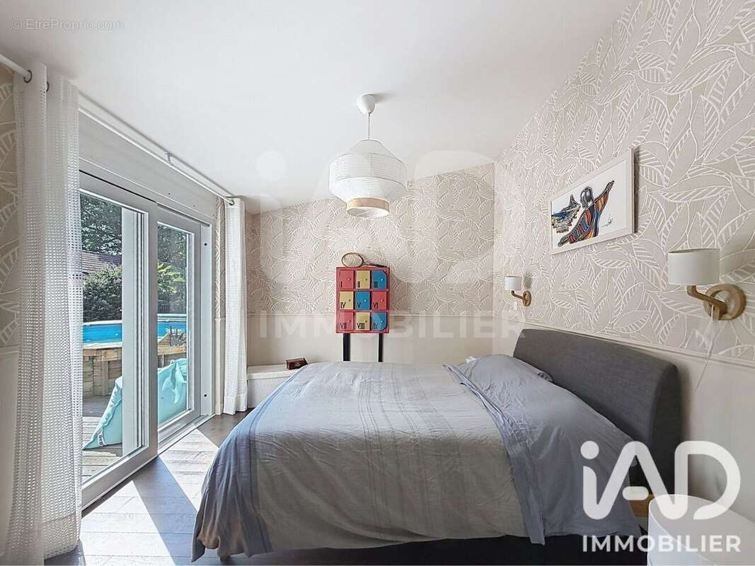 Maison 180 m² à Tournan-En-Brie  - photo 9