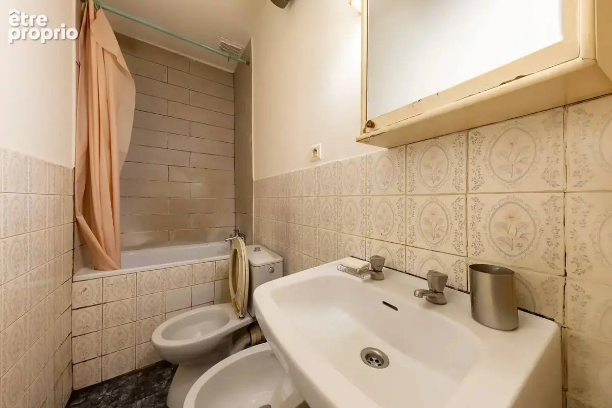 Studio nice centre. dernier etage. - photo 3