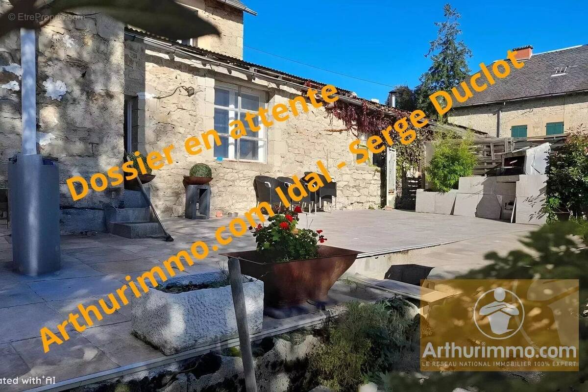 Maison à SEVERAC-LE-CHATEAU