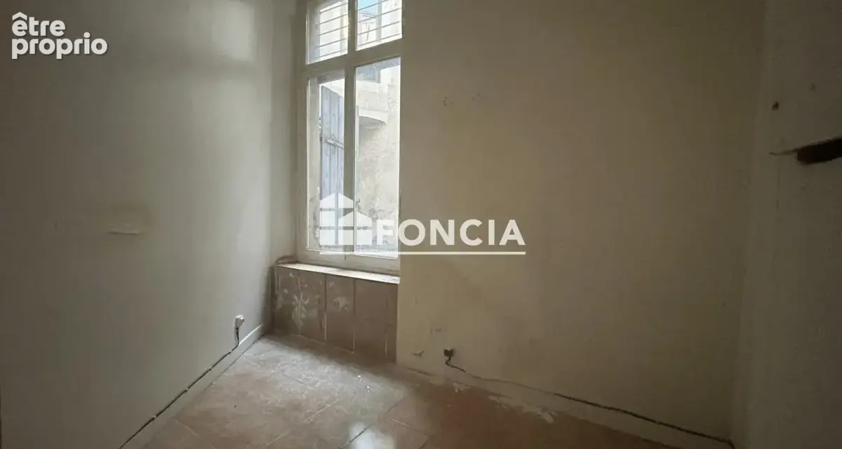 Au cœur de l’Écusson – Local commercial de 16 m² avec accès à un T2 et terrasse - photo 6