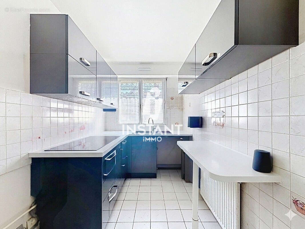 Appartement à CHARENTON-LE-PONT