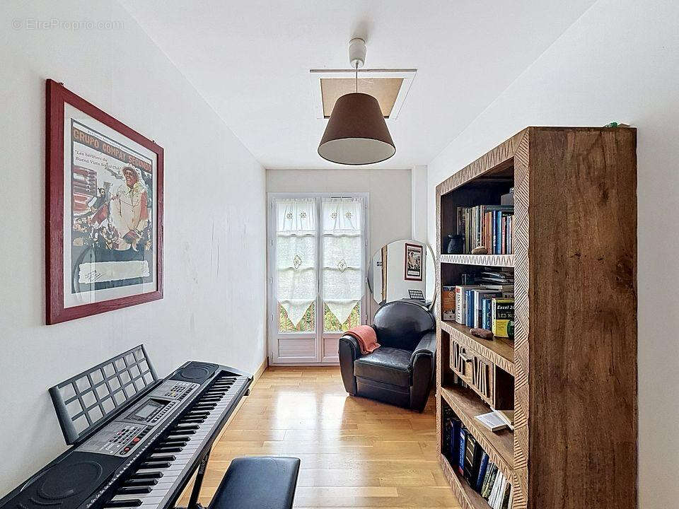 Maison à LA SAUSSAYE