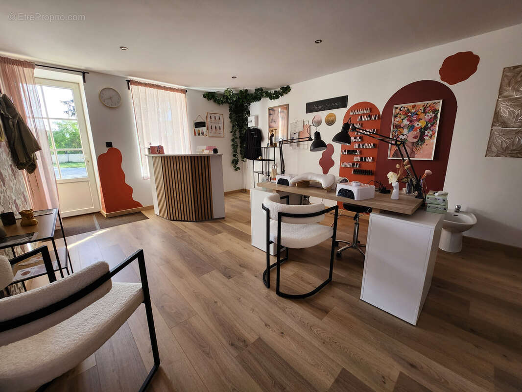 Maison à SAINTE-GEMME-LA-PLAINE