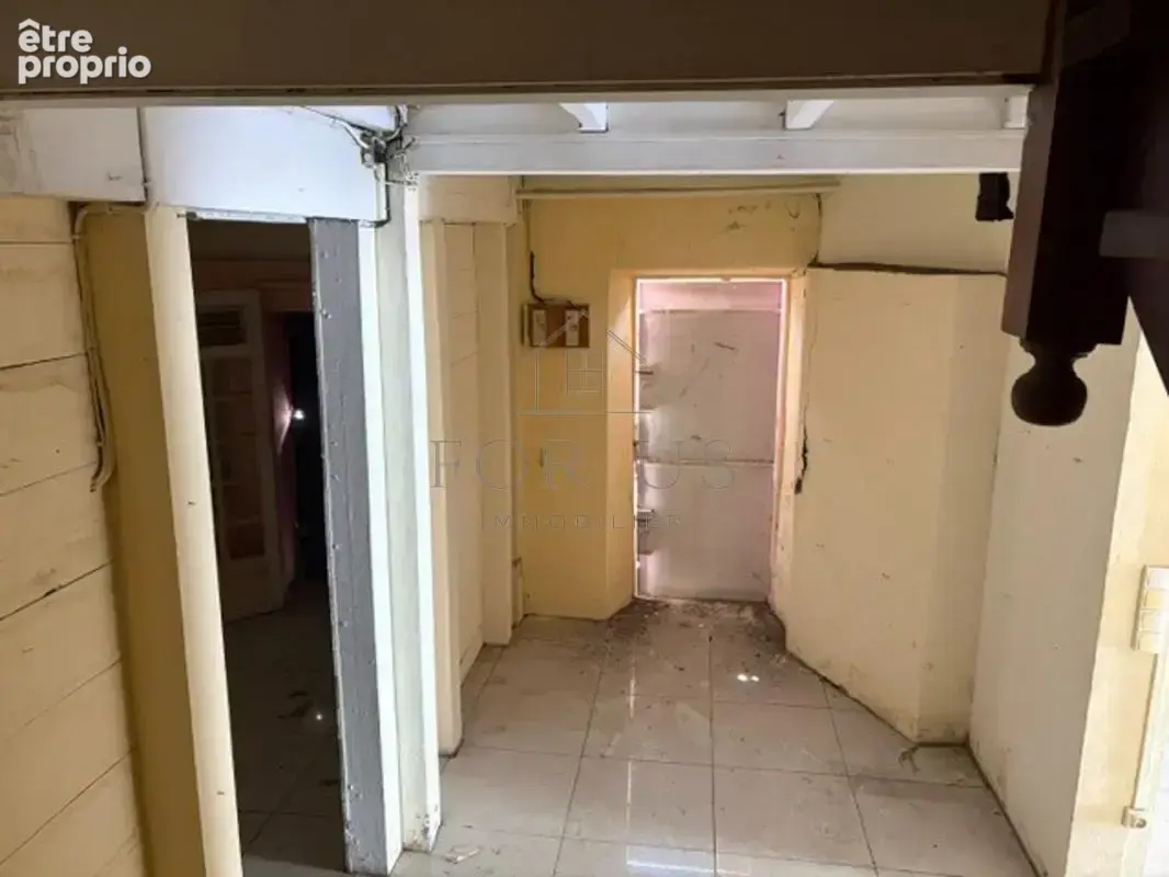 À Vendre –Immeuble à rénover –  Basse-Terre 97100 - photo 8