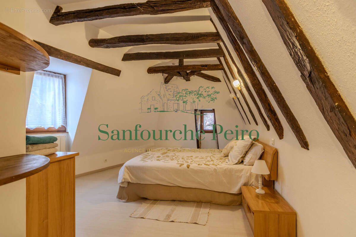 Appartement à BEYNAC-ET-CAZENAC