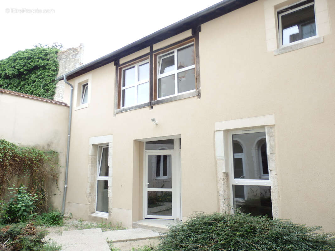 Appartement à LA CHARITE-SUR-LOIRE