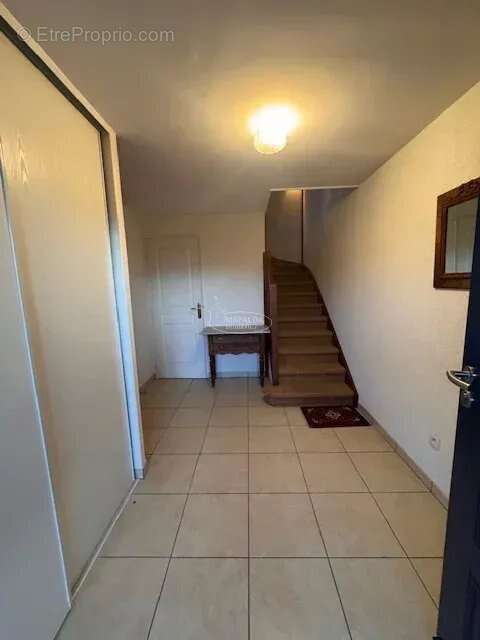 Maison à VETRAZ-MONTHOUX