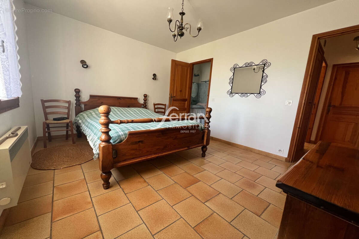 Maison à TRANS-EN-PROVENCE