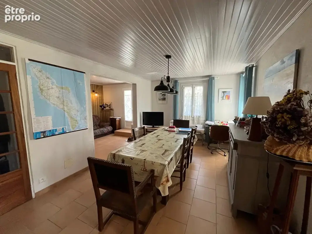 Charme et volumes pour cette maison familiale ! - photo 4