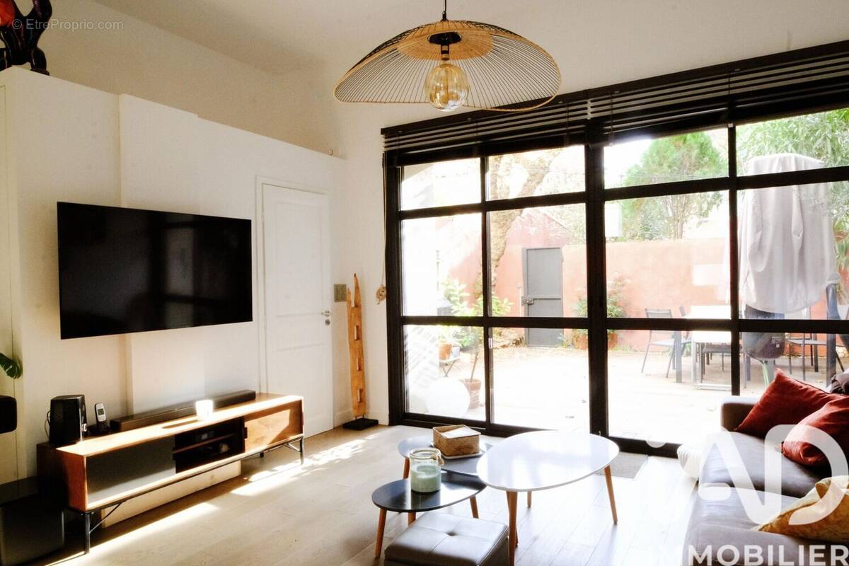 Photo 1 - Maison à SALON-DE-PROVENCE