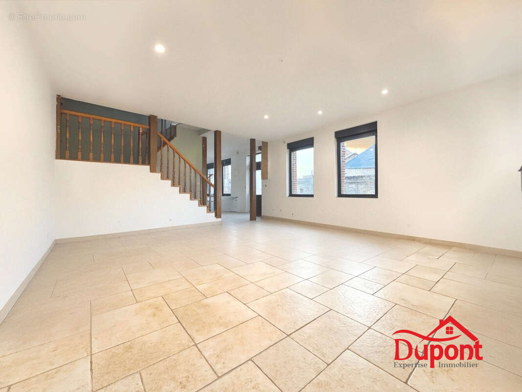 Maison à WALINCOURT-SELVIGNY