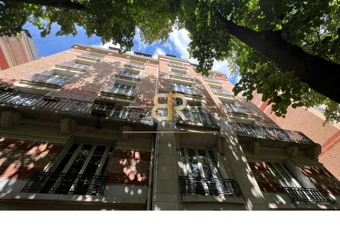 Appartement à PARIS-15E