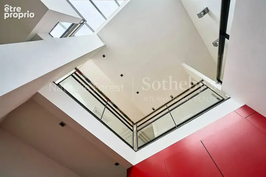 Lille , Place Sébastopol , Wazemmes  , belle maison bourgeoise  erigée en semi-plain pied cadastrée sur 1000 M 2 de terrain . 6  - photo 14