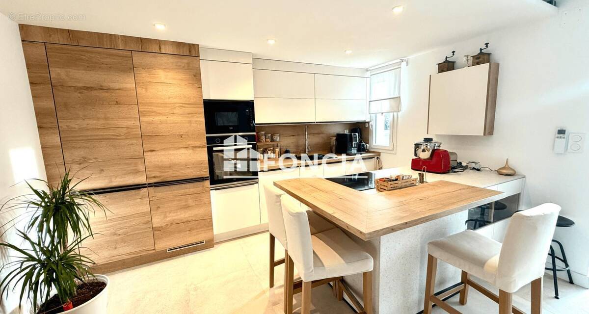 Maison à LA LONDE-LES-MAURES