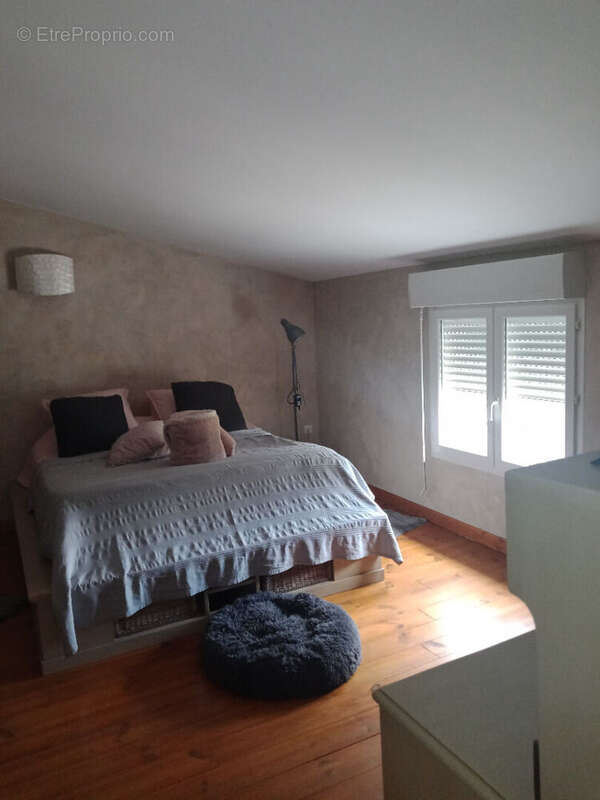 Maison à L'ISLE-SUR-LA-SORGUE