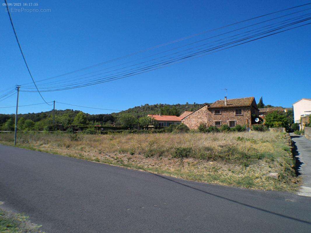 Terrain à CEBAZAN