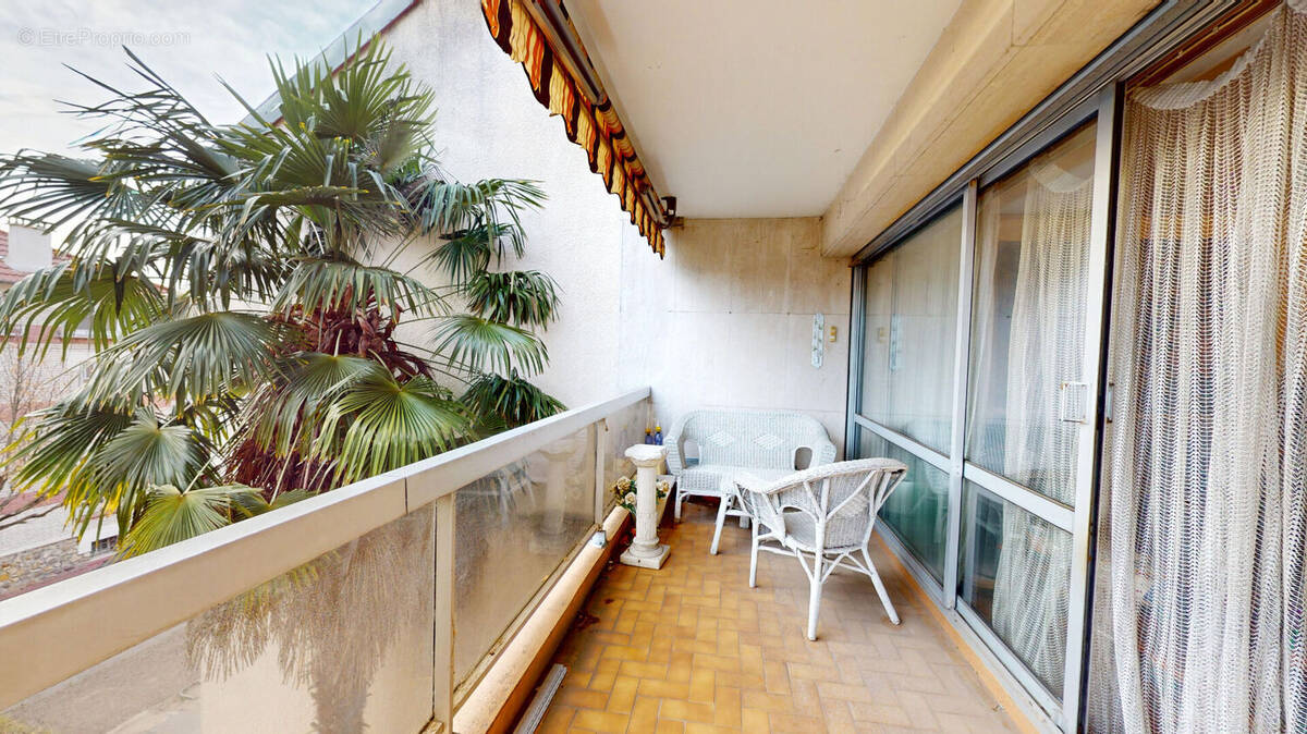 Appartement à ENGHIEN-LES-BAINS