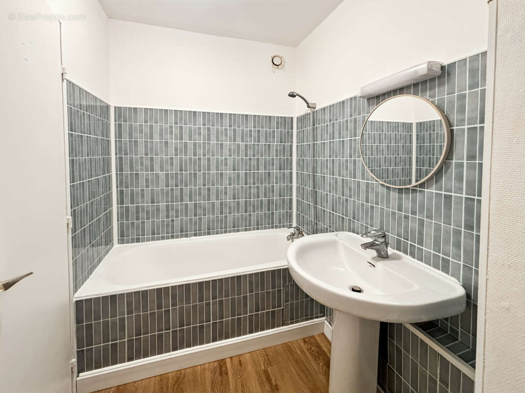 Appartement à LES CLAYES-SOUS-BOIS