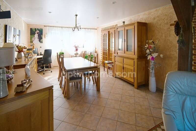 Maison mexy 94m2, 3 chambres, 2 salles de bain, dressing ou bureau, garage, jardin - photo 6