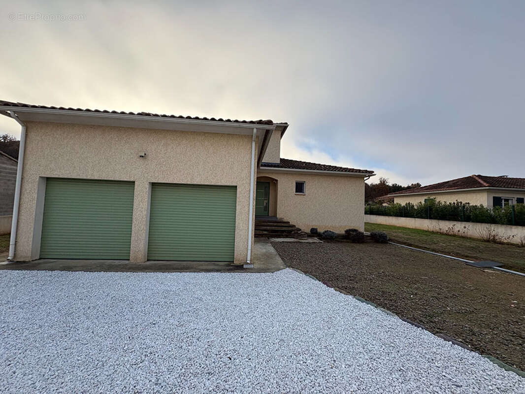 Maison à CASTELLO-DI-ROSTINO