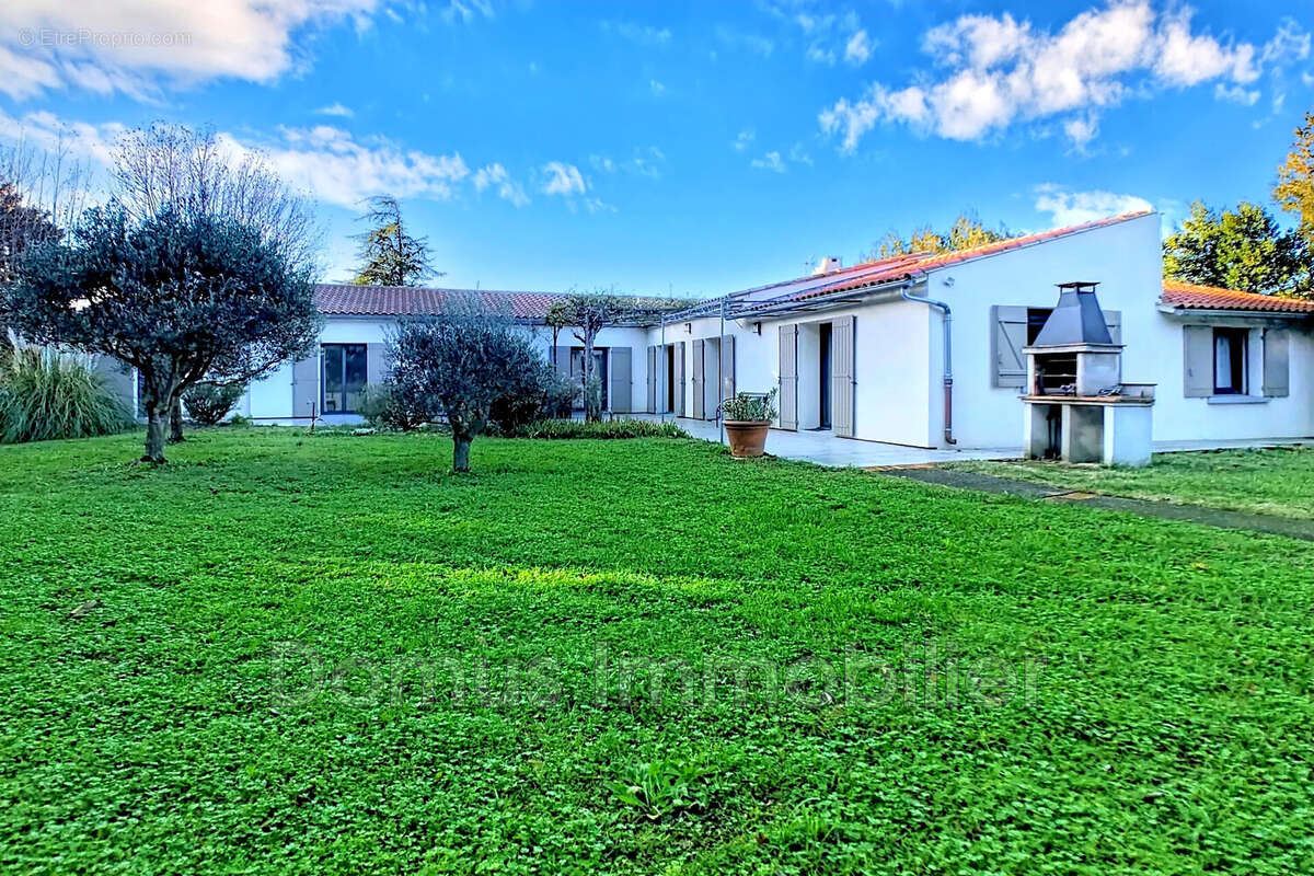 Maison à MORIERES-LES-AVIGNON