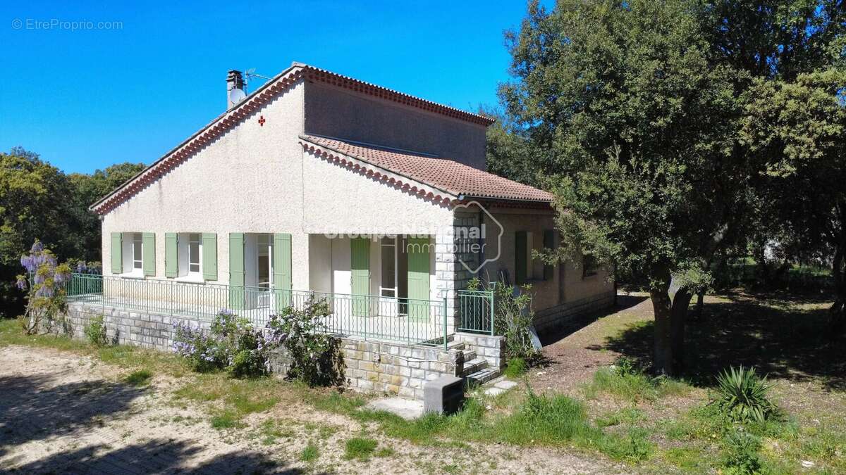 Maison à PERNES-LES-FONTAINES