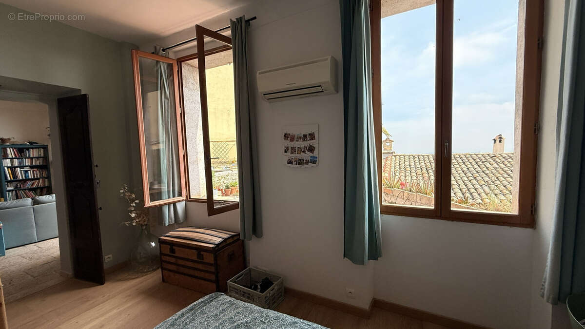 Magnifique à vendre T3 dans Maison de village terrasse, vue mer, garage - photo 12