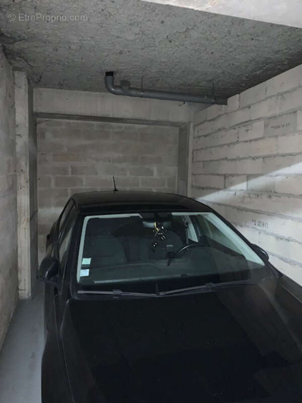 Commerce à PARIS-20E