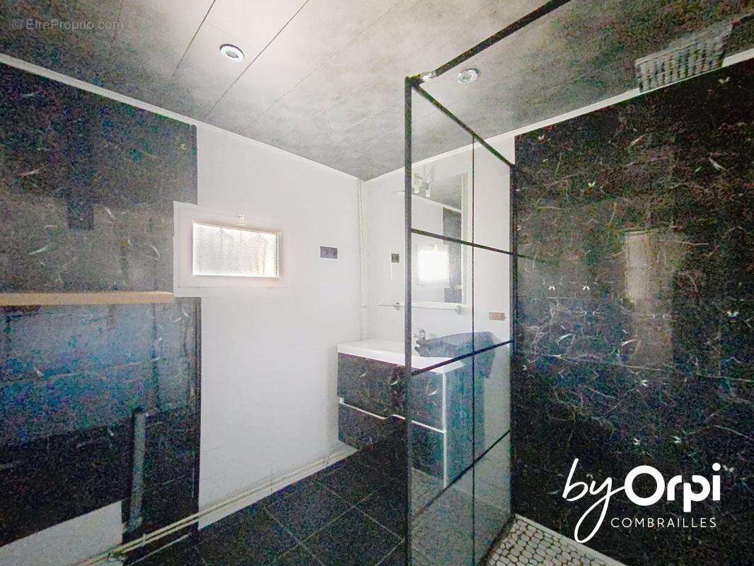 Maison à SAINT-ELOY-LES-MINES